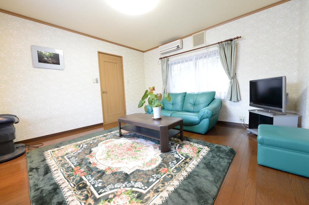 Guesthouse Kimiko Kasagicho Bagian luar foto